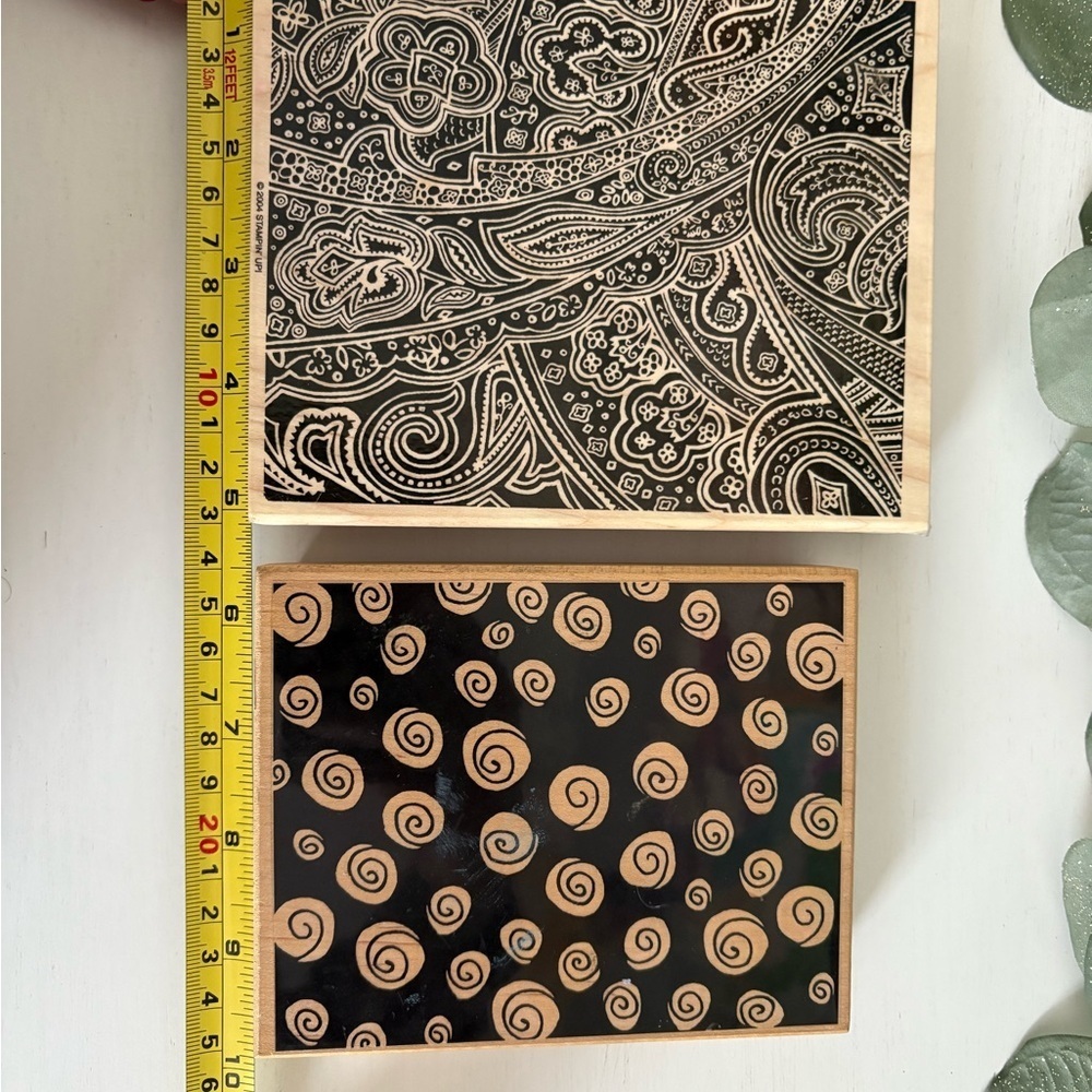2 Large Wood Rubber Background Stamps - Picture 6 of 7
